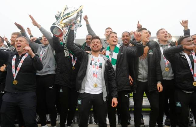 Plymouth Argyle promotion celebrations, Plymouth, UK 8 May 2023 Joe Edwards of Plymouth Argyle lifts the trophy duringPlymouth Argyle promotion celebrations on 8th May 2023 at Home Park, Plymouth, Devon - Plymouth Home Park Devon England Copyright: xDavexRowntree PPAUKx PPA-030066