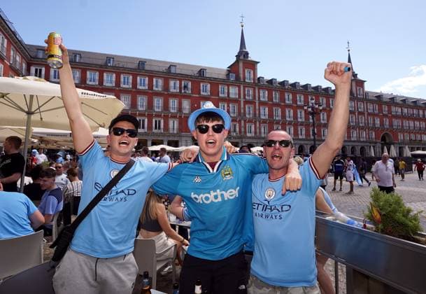 Football, CL, Real Madrid - Manchester City, Fans before the match
