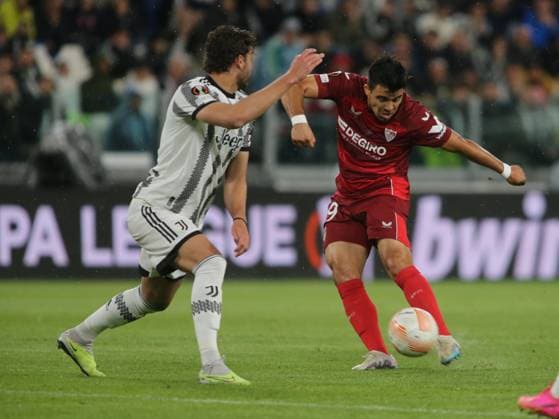 football Europa League match - Semifinal - Juventus FC vs Sevilla FC Marcos Acuna of Sevilla Fc during the Uefa Europa League semi-final, first leg, football match between Juventus Fc and Sevilla Fc on 11 May 2023 at Allianz Stadium, Turin, Italy. Photo Nderim Kaceli Turin Allianz Stadium Italy Copyright: xNderimxKacelix xLiveMediax LPS_935294
