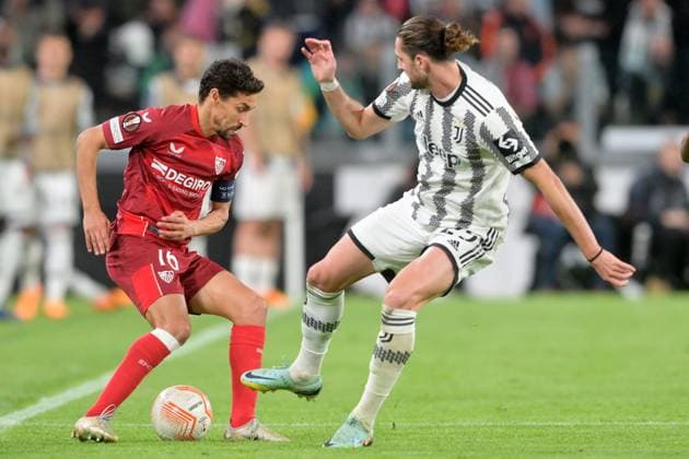 Photo Tano Pecoraro LaPresse May 11, 2023 - Turin, Italy Soccer Juventus vs Siviglia - UEFA Europa League 2022 2023 - Allianz Stadium In the photo: rabiot, navas  Copyright: xTanoxPecoraro LaPressex