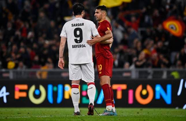 May 11, 2023, Rome: Romas Zeki Celik (R) with Leverkusen s Sardar Azmoun (L) during the Europa League semi-final first leg soccer match between AS Roma and Bayer Leverkusen at the Olimpico stadium in Rome, Italy, 11 May 2023. ANSA RICCARDO ANTIMIANI Rome - ZUMAa110 20230511_zaf_a110_188 Copyright: xRiccardoxAntimianix