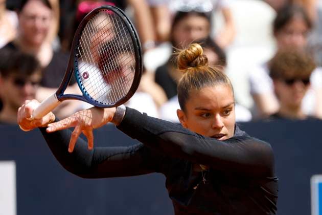 Sport Bilder des Tages May 12, 2023, ROME, ITALY: Maria Sakkari of Greece in action during her woman s singles second round match against Barbora Strycova of the Czech Republic (not pictured) at the Italian Open tennis tournament in Rome, Italy, 12 May 2023. ANSA FABIO FRUSTACI ROME ITALY - ZUMAa110 20230512_zaf_a110_040 Copyright: xFabioxFrustacix