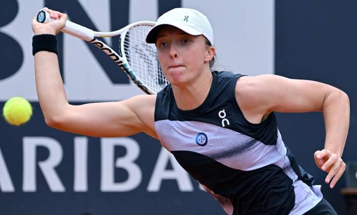May 12, 2023, ROME: Iga Swiatek of Poland in action during her women s singles second round match against Anastasia Pavlyuchenkova of Russia (not pictured) at the Italian Open tennis tournament in Rome, Italy, 12 May 2023. ANSA ETTORE FERRARI ROME - ZUMAa110 20230512_zaf_a110_065 Copyright: xEttorexFerrarix