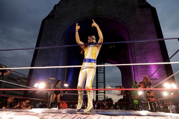 May 12, 2023, Mexico City, Mexico: Mexico City s Secretary of Culture presents a women s wrestling performance at the Revolution Monument in Mexico City. on May 12, 2023 in Mexico City, Mexico Mexico City Mexico - ZUMAe321 0247648030st Copyright: xLuisxBarronx