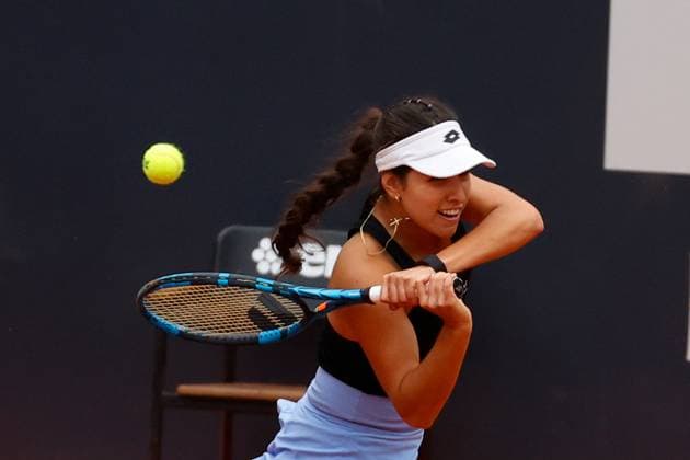 May 13, 2023, Rome, Naples, Italy: Camila Osorio (COL) against Carolin e Garcia (FRA) during the 2nd round of ATP, Tennis Herren 1000 in Rome against , Italy, 13 May 2023 Rome Italy - ZUMAl131 20230513_zsp_l131_027 Copyright: xCiroxDexLucax