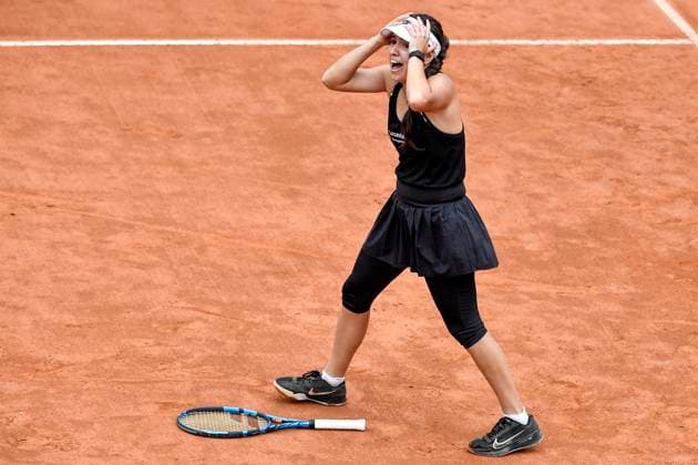 Sport Bilder des Tages Camila Osorio of Colombia reacts after winning her match during her match against Caroline Garcia of France at the Internazionali BNL d Italia tennis tournament at Foro Italico in Rome, Italy on May 13th, 2023. antoniettaxbaldassarre