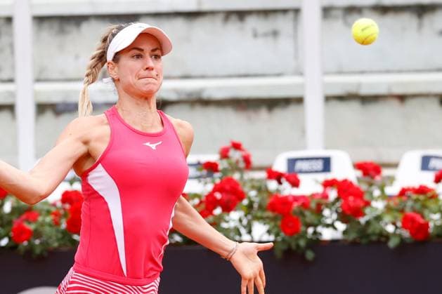 Anna Bondar (HUN) against Qinwen Zheng (CHN) during Internazionali BNL d Italia (day6), Tennis Internationals in Rome, Italy, May 13 2023  Copyright: xAgnxFoto LiveMediax xipa-agency.x xLivexMediax 0 IPA_IPA37912162