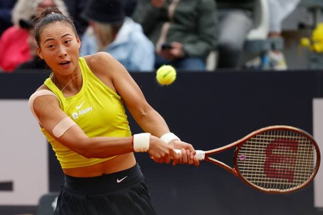 Sport Themen der Woche KW19 Sport Bilder des Tages Qinwen Zheng (CHN) against Anna Bondar (HUN) during Internazionali BNL d Italia (day6), Tennis Internationals in Rome, Italy, May 13 2023  Copyright: xAgnxFoto LiveMediax xipa-agency.x xLivexMediax 0 IPA_IPA37912167