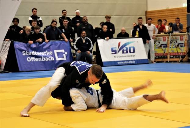 13 05 2023 Offenbach 1 Judo Bundesliga 2023 1 JC Samurai Offenbach vs TSV Abensberg Men Leon Ehmig Samurai vs Kevin Abeltshauser Abensberg