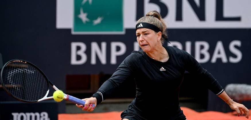 May 14, 2023, ROME: Karolina Muchova of Czech Republic in action during her women s singles third round match against Camila Giorgi of Italy (not pictured) at the Italian Open tennis tournament in Rome, Italy, 14 May 2023. ANSA ETTORE FERRARI Italian Open tennis tournament  - ZUMAa110 20230514_zaf_a110_003 Copyright: xEttorexFerrarix