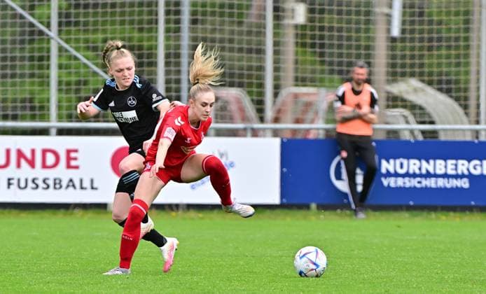 14 05 2023 football women season 2022 2023 2 Bundesliga 24 matchday 1 FC Nürnberg FCN Club 1 FC Köln II Sportfoto Zink MeZi xmexzix regulations prohibit any use of photographs as image sequences and or quasi video Carolin Elsen 19, 1 FC Köln II in front of Franziska Mai 18, 1 FC Nürnberg FCN