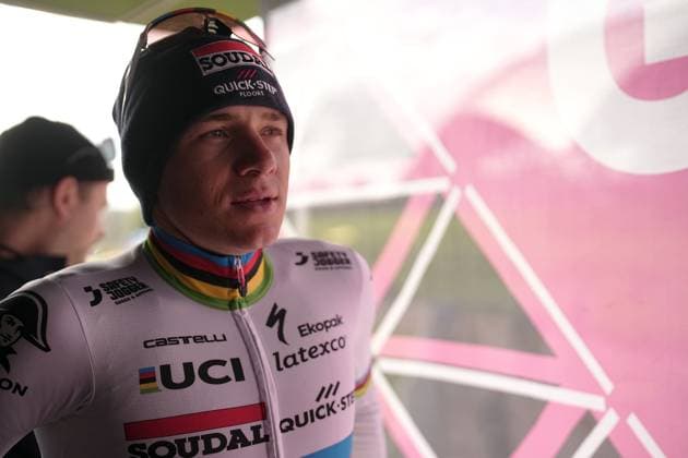 Foto Marco Alpozzi LaPresse 14 Maggio 2023 - Cesena Italia - - Ciclismo - Giro d& x2019;Italia 2023 - Edizione 106 - Tappa 9 - da Savignano sul Rubicone a Cesena (Technogym Village Tutor ITT) Nella foto: EVENEPOEL Remco(BEL)SOUDAL QUICK-STEP Maglia Rosa May 14, 2023 Cesena , Italy - Sport - Cycling - Giro d& x2019;Italia 2023 - 106th Edition - Stage 9 - From Savignano sul Rubicone to Cesena (Technogym Village Tutor ITT) In the pic: EVENEPOEL Remco(BEL)SOUDAL QUICK-STEP Pink Jersey  Copyright: xMarcoxAlpozzi LaPressex
