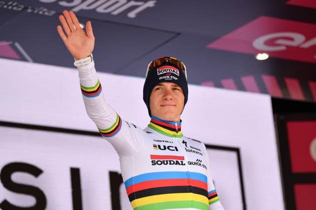Foto Massimo Paolone LaPresse 14 Maggio 2023 - Cesena - Italia - - Ciclismo - Giro d& x2019;Italia 2023 - Edizione 106 - Tappa 9 - da Savignano sul Rubicone a Cesena (Technogym Village Tutor ITT) Nella foto: EVENEPOEL Remco(BEL)SOUDAL QUICK-STEP Maglia Bianca May 14, 2023 Cesena , Italy - Sport - Cycling - Giro d& x2019;Italia 2023 - 106th Edition - Stage 9 - From Savignano sul Rubicone to Cesena (Technogym Village Tutor ITT) In the pic: EVENEPOEL Remco(BEL)SOUDAL QUICK-STEP White Jersey  Copyright: xMassimoxPaolone LaPressex