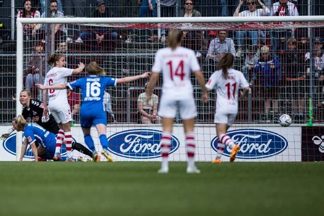 FLYERALARM Frauen Fussball Bundesliga, 1 FC Koeln SV Meppen 1912 e V Linda Preuss SV Meppen 1912 e V , 11 plays Manon Klett 1 FC Koeln, 1 out and scores to 1 2 FLYERALARM Frauen Fussball Bundesliga, 1 FC Koeln SV Meppen 1912 e V , Koeln, Geissbockheim am 14 05 2023 DFB REGULATIONS PROHIBIT ANY USE OF PHOTOGRAPHS AS IMAGE SEQUENCES AND OR QUASI VIDEO Copyright: xBEAUTIFULxSPORTS Wunderlx