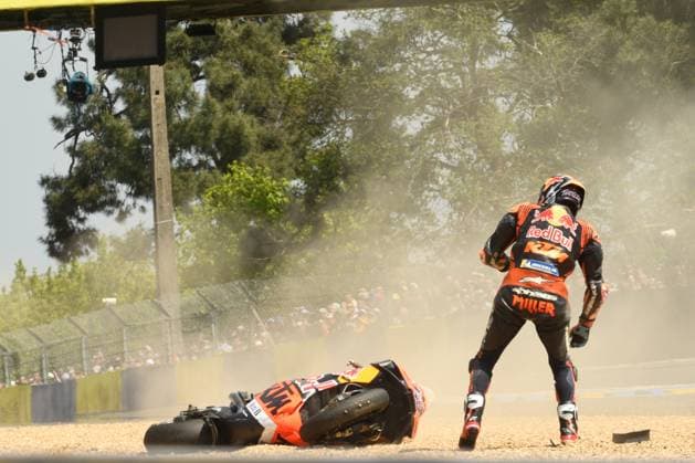 Sport Themen der Woche KW19 Sport Bilder des Tages 43 JACK MILLER (AUS) RED BULL KTM FACTORY RACING - KTM MOTO : Grand prix de France - Le Mans - 14 05 2023 MOTO : Grand prix de France - Le Mans - 14 05 2023 MOTO : Motogp - Grand prix de France - Le Mans - 14 05 2023 MPSAgency Panoramic 
