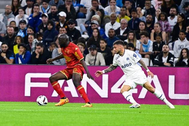 Thioub Sada ( 92 - Angers ) - Jonathan CLAUSS ( 7 - Olympique Marseille ) - FOOTBALL : Marseille vs Angers - Ligue 1 - 14 05 2023 FedericoPestellini Panoramic 