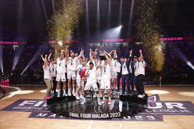Bilder des Jahres 2023, Sport 05 Mai Sport Themen der Woche KW19 Sport Bilder des Tages Champions-League Seiger 2022 2023: Telekom Baskets Bonn vs. Hapoel Jerusalem Basketball Champions League BCL Final Four - Finale Foto: Jörn Wolter *** Champions League Seiger 2022 2023 Telekom Baskets Bonn vs Hapoel Jerusalem Basketball Champions League BCL Final Four Final Photo Jörn Wolter