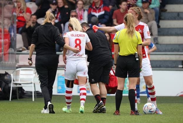 Mandy Islacker Cologne leaves the pitch, 1 FC Cologne SV Meppen, Flyeralarm Womens Bundesliga, Matchday 20, Cologne, Germany, 14 05 2023