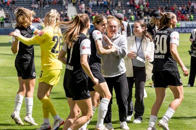 1 Womens Bundesliga Eintracht Frankfurt VfL WOlfsburg Lara Prasnikar Eintracht Frankfurt 7 Sara Doorsoun Eintracht Frankfurt 33 Madeleine Steck Eintracht Frankfurt 12 Carlotta Wamser Eintracht Frankfurt 30 , Eintracht Frankfurt VfL Wolfsburg, Frankfurt, Deutsche Bank Park, 14 5 2023 Copyright: xBEAUTIFULxSPORTS Gawlikx