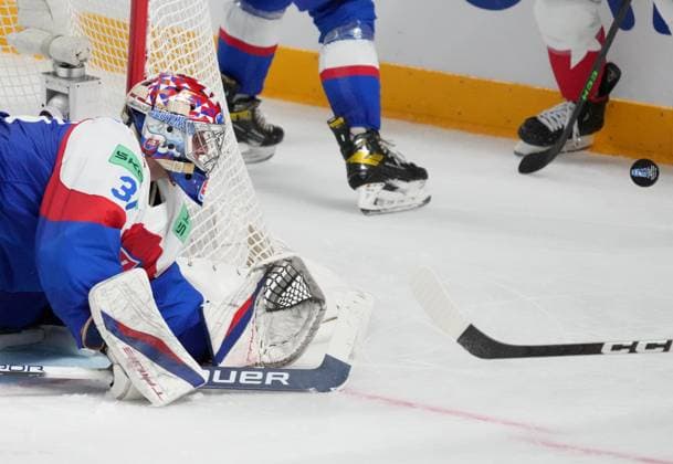 (230516) -- RIGA, May 16, 2023 -- Slovakia s goalkeeper Samuel Hlavaj tries to make a save during the Group B match between Canada and Slovakia at the 2023 IIHF Ice hockey, Eishockey World Championship, WM, Weltmeisterschaft in Riga, Latvia, May 15, 2023. (Photo by Xinhua) (SP)LATVIA-RIGA-2023 IIHF ICE HOCKEY WORLD CHAMPIONSHIP-CANADA VS SLOVAKIA EdijsxPalens 
