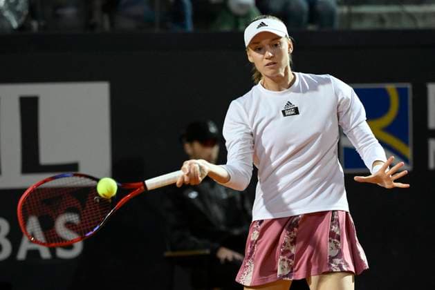 Photo Fabrizio Corradetti LaPresse May 17 2023 Rome, Italy Tennis Internazionali BNL d Italia 2023 Iga & x15a;wi& x105;tek (POL) vs Elen& x105; Rybakina (KAZ) In the pic: Elen& x105; Rybakina (KAZ) Foto Fabrizio Corradetti LaPresse 17 Maggio 2023 Roma, Italia Sport Tennis Internazionali BNL d Italia 2023 Iga & x15a;wi& x105;tek (POL) vs Elen& x105; Rybakina (KAZ) Nella foto: Elen& x105; Rybakina (KAZ) Photo Fabrizio Corradetti LaPresse May 17 2023 Rome, Italy Sport Tennis Internazionali BNL d Italia 2023 Iga & x15a;wi& x105;tek (POL) vs Elen& x105; Rybakina (KAZ) In the pic: Elen& x105; Rybakina (KAZ)  Copyright: xFabrizioxCorradettix xLaPressex