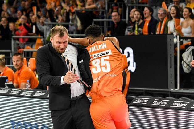 GER, BBL, playoffs, ratiopharm Ulm vs ALBA Berlin 17 05 2023, ratiopharm arena, New Ulm, GER, BBL, playoffs, ratiopharm Ulm vs ALBA Berlin, in picture Anton Gavel Ulm and Karim Jallow Ulm, 35 bump summarizes nordphotoxGmbHx xHafner nph00200