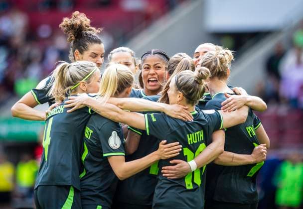 Cologne, Germany 18th May, 2023 goal celebration Dominique Janssen, Sveindis Jonsdottir, Alexandra Popp VfL VfL Wolfsburg SC Freiburg DFB Pokal women final 18 05 2023