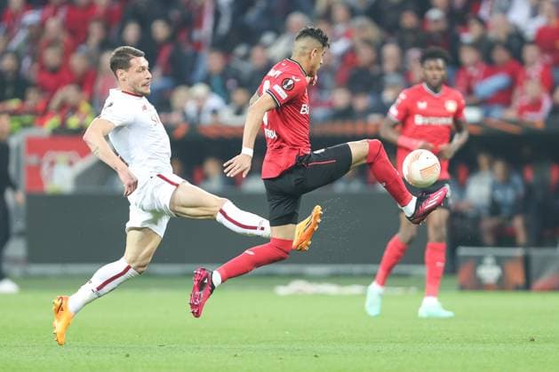 Germany, Leverkusen, 18 05 2023, BayArena, Bayer 04 Leverkusen AS Rom Uefa Europa Leaque, Andrea Belotti AS Rom and Piero Hincapie Bayer 04 Leverkusen battle for the ball Leverkusen BayArena North Rhine Westfalia Germany  eu-images-678