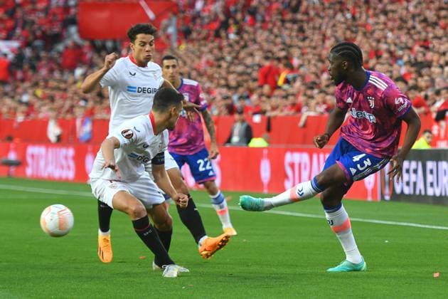 Photo Juan Jos& xe8; Ubeda LaPresse May 18, 2023 - Sevilla, Spain - Soccer - Siviglia Vs FC Juventus - UEFA Europa League 2022 2023 semi final second leg - Stadio Ram& xf3;n S& xe1;nchez Pizju& xe1;n. In the photo: Samuel Iiling-Junior (Juventus)  Copyright: xJuanxJos& xe8;xUbeda LaPresse Jux