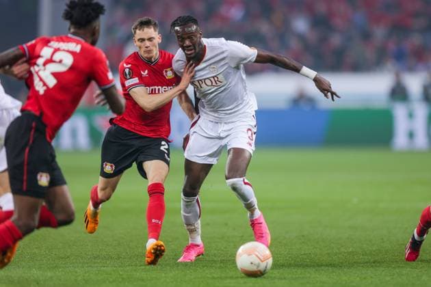 18 05 2023, Football, 2022 2023 season, UEFA Europa League, Semifinals, UEL, Bayer 04 Leverkusen AS Rome, v l Florian Wirtz Bayer 04 Leverkusen , Tammy Abraham AS Rome , Leverkusen BayArena NRW Germany xRHR PHOTO DEx Copyright: RHR-FOTO DennisxEwertx RHR-FOTO DE