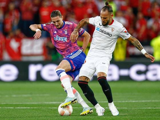 Mandatory Credit: Photo by Pressinphoto Shutterstock (13919470s) Adrien Rabiot of Juventus and Nemanja Gudelj of Sevilla FC Sevilla FC V Juventus, UEFA Europa League, Semi-Finals, 2nd leg. Football, Ramon Sanchez Pizjuan Stadium, Sevilla, Spain - 18 May 2023 Editorial use only Sevilla FC V Juventus, UEFA Europa League, Semi-Finals, 2nd leg. Football, Ramon Sanchez Pizjuan Stadium, Sevilla, Spain - 18 May 2023 Editorial use only Copyright: xPressinphoto Shutterstockx 13919470s