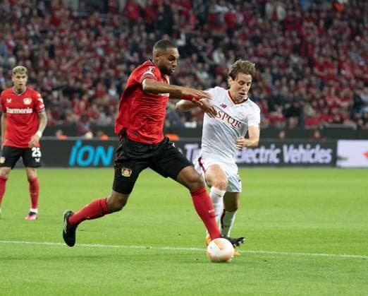 18 05 2023, xsltx, football UEFA Europa League, Bayer 04 Leverkusen AS Rom emspor, v l Jonathan Tah Bayer 04 Leverkusen , Edoardo Bove AS Rom DFL DFB REGULATIONS PROHIBIT ANY USE OF PHOTOGRAPHS as IMAGE SEQUENCES and or QUASI VIDEO Leverkusen