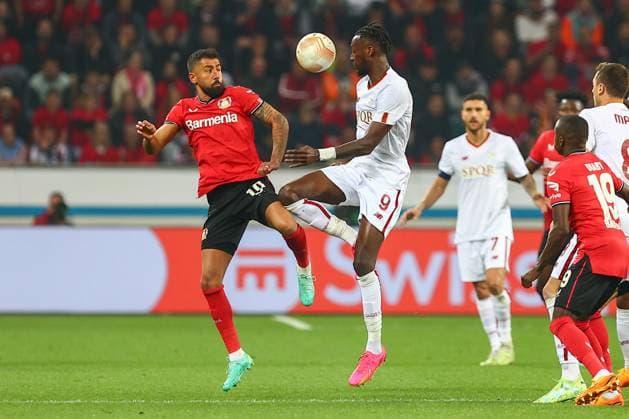 Tammy Abraham AS Roma in duel, action, with Kerem Demirbay Bayer 04 Leverkusen Bayer 04 Leverkusen vs AS Roma, football, European League, semifinal, return match, season 2022 2023, 18 05 2023 photo kolbert press Ant Palmer Leverkusen NRW Germany Copyright: xkolbert-press AntxPalmerx
