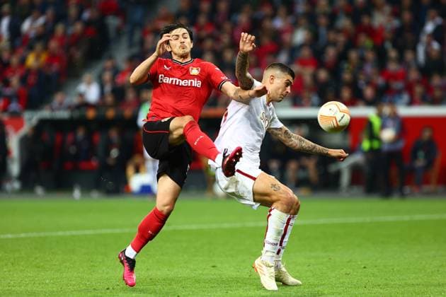 Goal chance for Sardar Azmoun Bayer 04 Leverkusen Bayer 04 Leverkusen vs AS Roma, football, European League, semi-final, second leg, 2022 2023 season, 18 05 2023 photo kolbert press Ant Palmer Leverkusen NRW Germany Copyright: xkolbert-press AntxPalmerx