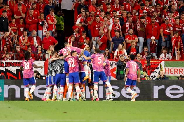 May 18, 2023, Seville, Spain: Players of Juventus celebrates after scoring 0-1 during the Europa League Semi-finals (2nd leg) soccer match between Sevilla FC and Juventus at the Ramon Sanchez Pizjuan Stadium Seville Spain - ZUMAa142 20230518_zap_a142_022 Copyright: xDanielxGonzalezxAcunax