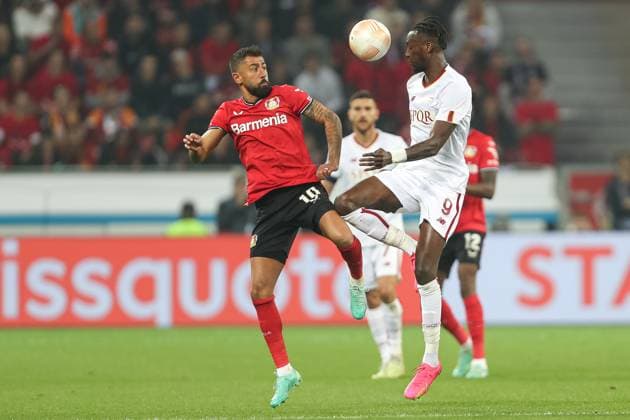 Germany, Leverkusen, 18 05 2023, BayArena, Bayer 04 Leverkusen AS Rom Uefa Europa Leaque, Kerem Demirbay Bayer 04 Leverkusen and Tammy Abraham AS Rom battle for the ball Leverkusen BayArena North Rhine Westfalia Germany  eu-images-678