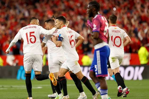 May 18, 2023, Seville, Spain: Players of Sevilla celebrate after SUSO scories 1-1 during the Europa League Semi-finals (2nd leg) soccer match between Sevilla FC and Juventus at the Ramon Sanchez Pizjuan Stadium Seville Spain - ZUMAa142 20230518_zap_a142_026 Copyright: xDanielxGonzalezxAcunax
