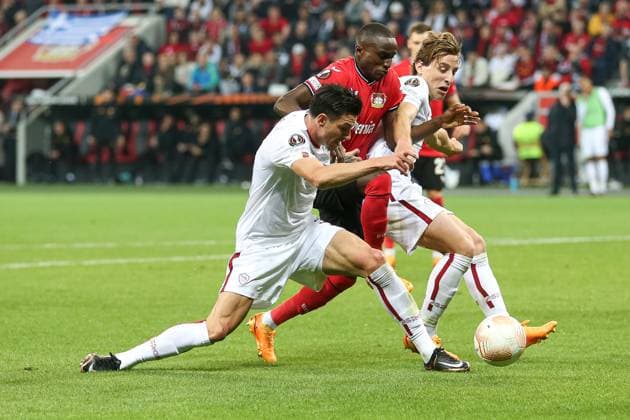 Germany, Leverkusen, 18 05 2023, BayArena, Bayer 04 Leverkusen AS Rom Uefa Europa Leaque, Roger Ibanez AS Rom , Moussa Diaby Bayer 04 Bayer 04 Leverkusen and Edoardo Bove AS Rom battle for the ball Leverkusen BayArena North Rhine Westfalia Germany  eu-images-678