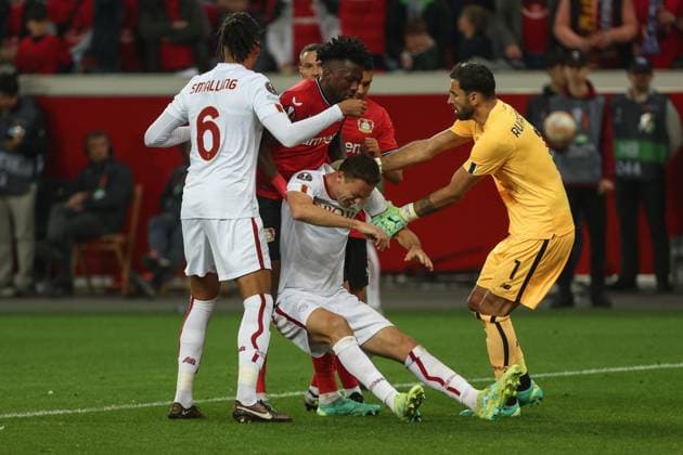 Europa League Bayer 04 Leverkusen AS Roma on 18 05 2023 at BayArena in Leverkusen Edmond Tapsoba Leverkusen 12 helps Nemanja Matic Roma 8 on to prevent time play MH