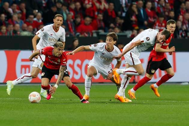 Exequiel PALACIOS Bayer 04 Leverkusen, 25 Leverkusen, Football UEFA Europa League Semi Final, Bayer 04 Leverkusen AS Rom, 18 05 2023, BayArena, Leverkusen UEFA regulations prohibit any use of photographs as image sequences and or quasi video Â