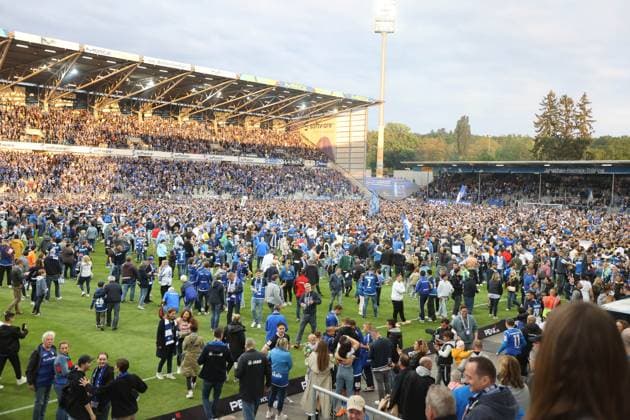Darmstadt celebrates promotion, SV Darmstadt 98 vs FC Magdeburg, 2 Football Bundesliga, Football, 33 Matchday, 19 5 2023, DFL REGULATES PROHIBIT ANY USE OF PHOTOGRAPHS AS IMAGE SEQUENCES AND OR QUASI hVIDEO, SV Darmstadt 98 vs FC Magdeburg, 2 Football Bundesliga, Football, 33 Matchday, 19 5 2023 Darmstadt Copyright: xEibner-Pressefoto JoergxNiebergax EP_EER
