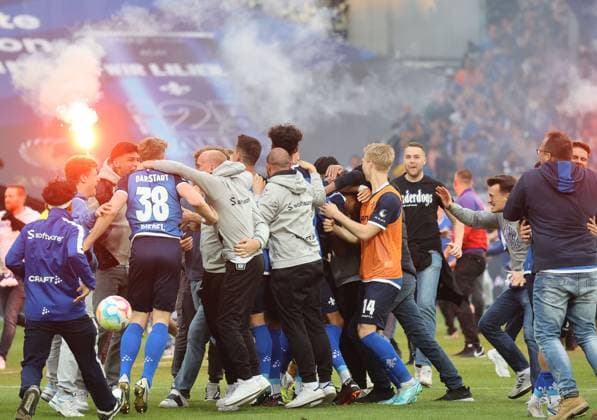 Darmstadt celebrates promotion, SV Darmstadt 98 vs FC Magdeburg, 2 Football Bundesliga, Football, 33 Matchday, 19 5 2023, DFL REGULATES PROHIBIT ANY USE OF PHOTOGRAPHS AS IMAGE SEQUENCES AND OR QUASI hVIDEO, SV Darmstadt 98 vs FC Magdeburg, 2 Football Bundesliga, Football, 33 Matchday, 19 5 2023 Darmstadt Copyright: xEibner-Pressefoto JoergxNiebergax EP_EER