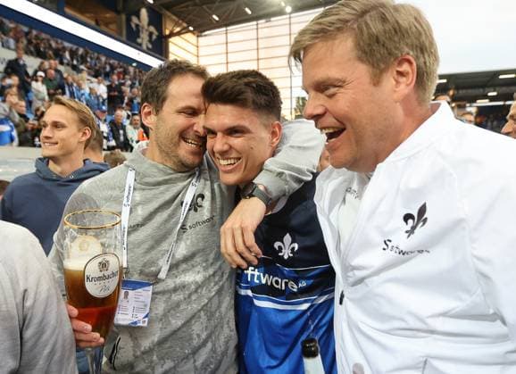 Darmstadt celebrates promotion, SV Darmstadt 98 vs FC Magdeburg, 2 Football Bundesliga, Football, 33 Matchday, 19 5 2023, DFL REGULATES PROHIBIT ANY USE OF PHOTOGRAPHS AS IMAGE SEQUENCES AND OR QUASI hVIDEO, SV Darmstadt 98 vs FC Magdeburg, 2 Football Bundesliga, Football, 33 Matchday, 19 5 2023 Darmstadt Copyright: xEibner-Pressefoto JoergxNiebergax EP_EER