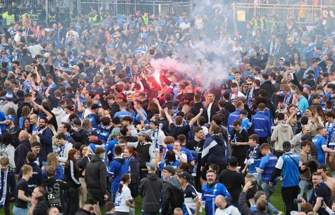 19 05 2023, xdcx, football 2 Bundesliga, SV Darmstadt 98 1 FC Magdeburg, emonline, emspor, despor, v l , Darmstadt fans celebrate promotion to Bundesliga DFL DFB REGULATES PROHIBIT ANY USE OF PHOTOGRAPHS AS IMAGE SEQUENCES AND OR QUASI VIDEO Copyright: HMBxMedia Claus
