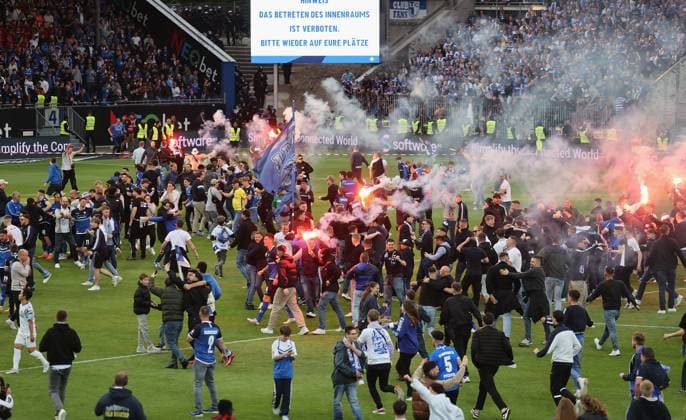 19 05 2023, xdcx, football 2 Bundesliga, SV Darmstadt 98 1 FC Magdeburg, emonline, emspor, despor, v l , Darmstadt fans celebrate Bundesliga promotion DFL DFB REGULATES PROHIBIT ANY USE OF PHOTOGRAPHS AS IMAGE SEQUENCES AND OR QUASI VIDEO Copyright: HMBxMedia Claus