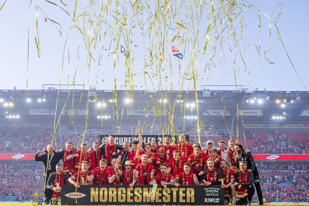 Sport Themen der Woche KW20 Sport Bilder des Tages 230520 Players of Brann celebrate after the cup final between Brann and Lillestrom on May 20, 2023 in Oslo. Photo: Marius Simensen BILDBYRAN Cop 238 bbeng brann cup cupfinale football fotball fotboll jubel lillestrom lsk nm norgesmesterskapet skb *** 230520 Players of Brann celebrate after the cup final between Brann and Lillestrom on May 20, 2023 in Oslo Photo Marius Simensen BILDBYRAN Cop 238 bbeng brann cup cupfinale football fotboll fotboll jubel lillestrom lsk nm norgesmesterskapet skb  Copyright: MARIUSxSIMENSEN BB230520ZX031