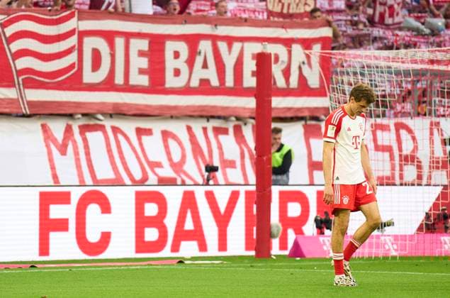 Sport Bilder des Tages Thomas MUELLER, MÜLLER, FCB 25 sad in the match FC BAYERN MUENCHEN - RB LEIPZIG 1.German Football League on May 20, 2023 in Munich, Germany. Season 2022 2023, matchday 33, 1.Bundesliga, FCB, München, 33.Spieltag.