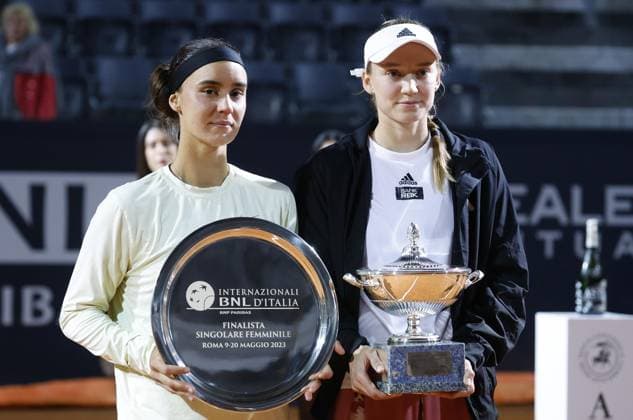 May 20, 2023, ROME: Elena Rybakina of Kazakhstan (R) and Anhelina Kalinina of Ukraine pose with the trophies after their women s singles final match at the Italian Open tennis tournament in Rome, Italy, 20 May 2023. ANSA FABIO FRUSTACI ROME - ZUMAa110 20230520_zaf_a110_150 Copyright: xFabioxFrustacix