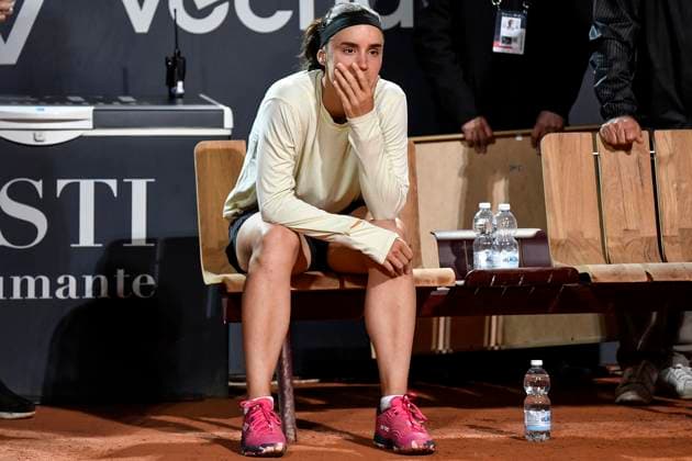 Anhelina Kalinina of Ukraine looks dejected after retired during the final against Elena Rybakina of Kazakhstan at the Internazionali BNL d Italia tennis tournament at Foro Italico in Rome, Italy on May 20th, 2023. Elena Rybakina won 6-4, 1-0. antoniettaxbaldassarre