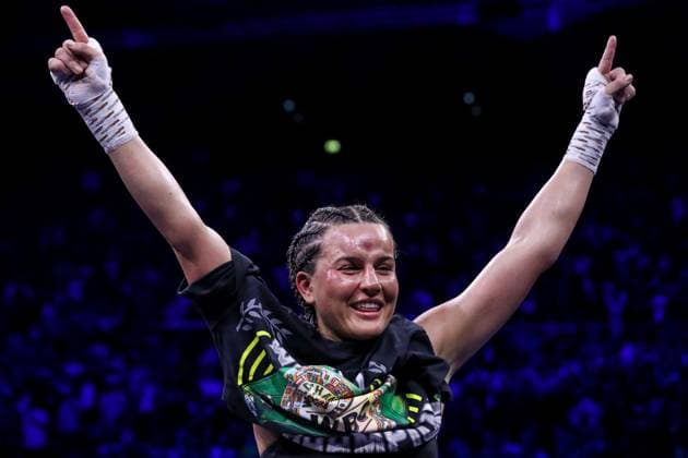 Sport Themen der Woche KW20 Sport Bilder des Tages Katie Taylor vs Chantelle Cameron, 3 Arena, Dublin 20 5 2023 Undisputed Super Lightweight Championship Chantelle Cameron celebrates after being declared the winner by majority decision Chantelle Cameron celebrates after being declared the winner by majority decision 20 5 2023  Copyright: x INPHO GaryxCarrx JACK1101